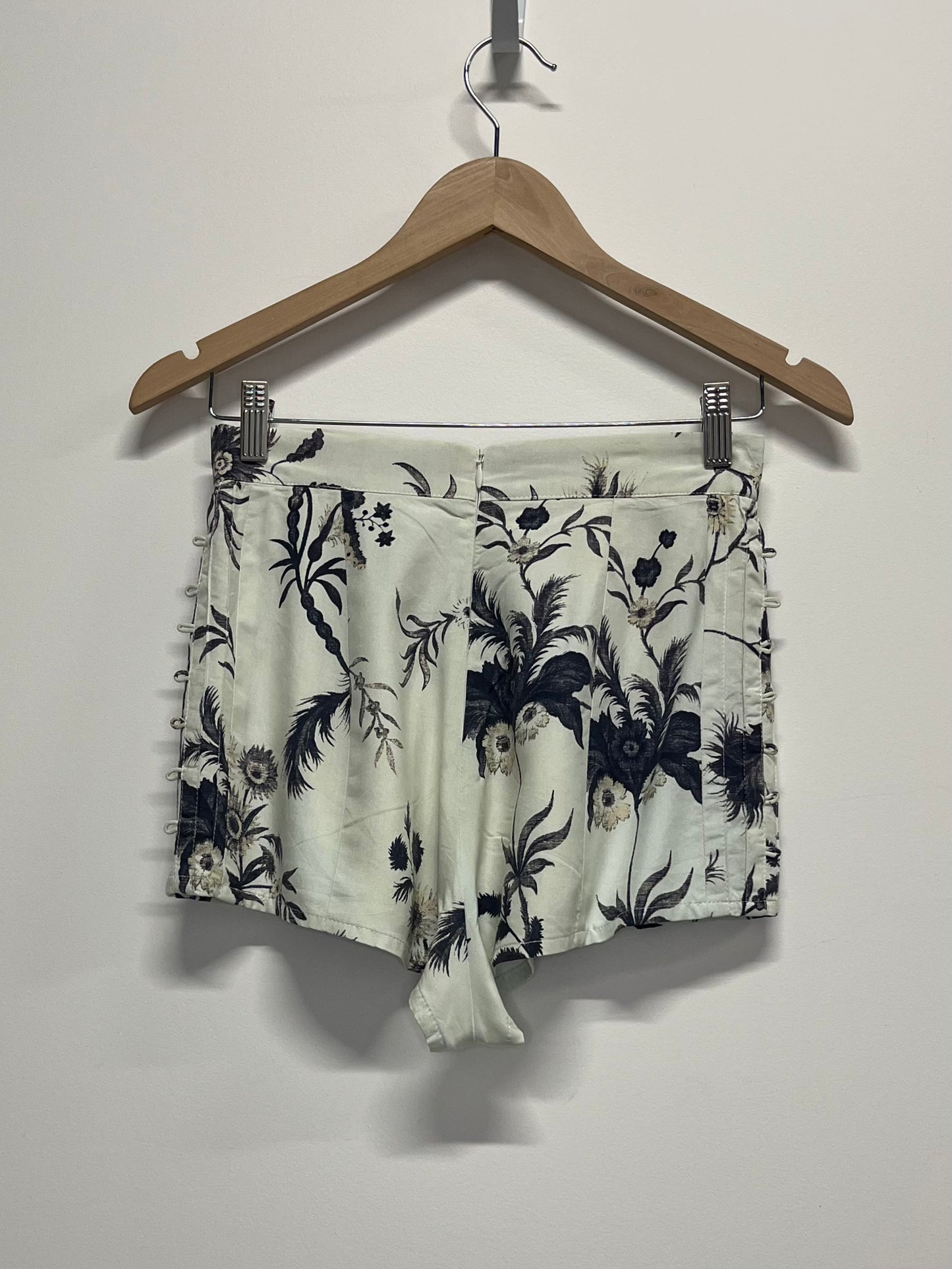 SIR Silk Washed Floral Shorts XS